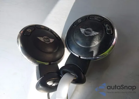 2013 Mini Clubman Cooper S from USA, damaged, VIN WMWZG3C50DT576054